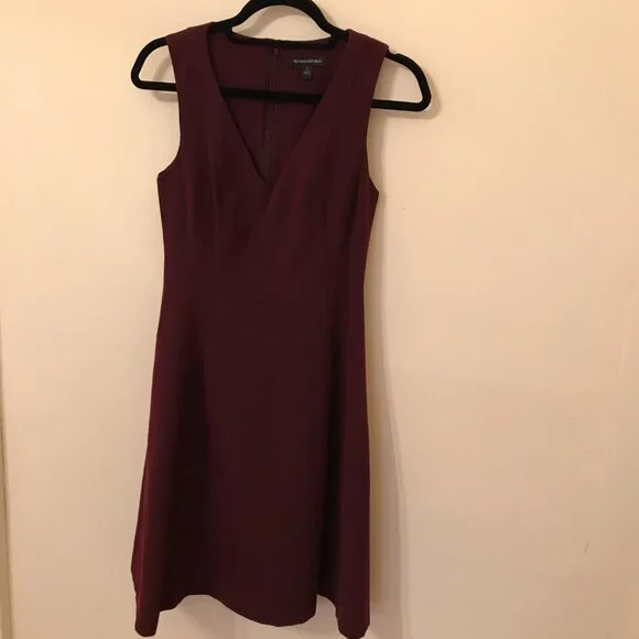 Banana Republic | Dresses | Banana Republic Vneck Fit Flare Dress | Poshmark